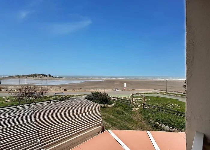 Le Neptune - Face A La - Parking * Fleury (Aude)